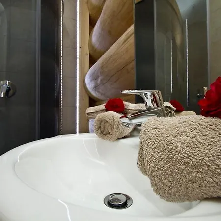 Kwatera prywatna Dworek Na Klinie *